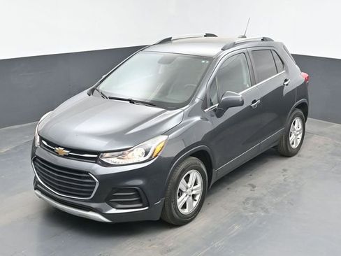 Used 2017 Chevrolet Trax LT w/ LT Convenience Package FWD image 15