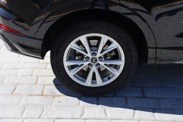 Used 2024 Audi Q3 2.0T Premium Plus AWD/4WD image 48