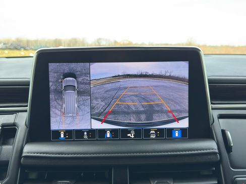 Used 2021 Chevrolet Tahoe Z71 w/ Luxury Package image 30