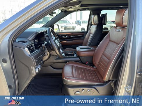 Used 2023 GMC Yukon Denali Ultimate AWD/4WD image 18