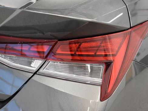 Used 2025 Hyundai Elantra SEL FWD image 12
