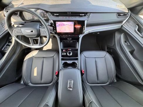 New 2026 Jeep Grand Cherokee Limited AWD/4WD image 13