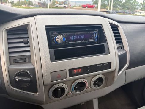 Used 2009 Toyota Tacoma 4x4 Double Cab w/ SR5 Pkg #2 image 12