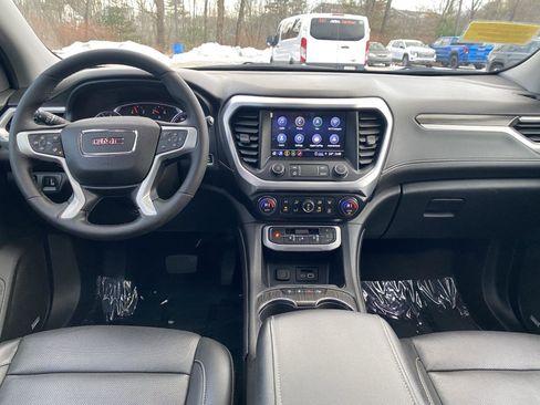 Used 2023 GMC Acadia SLT w/ Elevation Edition image 18