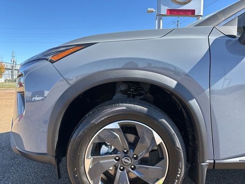 New 2026 Nissan Rogue SV image 7