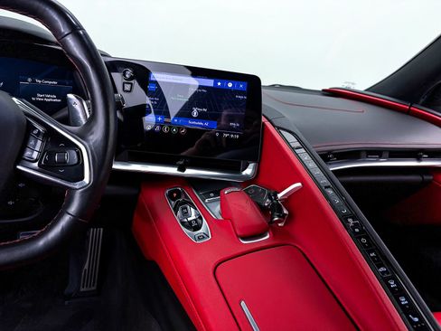 Used 2020 Chevrolet Corvette Stingray Preferred Cpe w/ 2LT Preferred Equipment Group RWD image 9