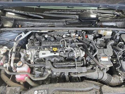 Used 2023 Toyota Prius LE FWD image 12