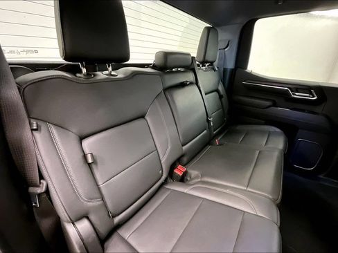 Used 2024 GMC Sierra 1500 SLT AWD/4WD image 23