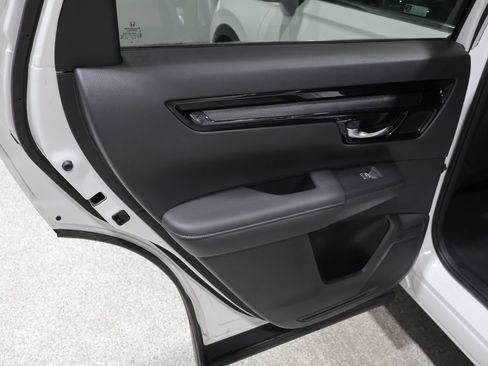 Used 2024 Honda CR-V EX-L image 19