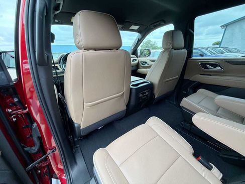 Used 2021 Chevrolet Tahoe Premier AWD/4WD image 15