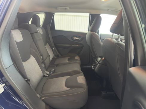 Used 2014 Jeep Cherokee Latitude w/ Trailer Tow Group image 11