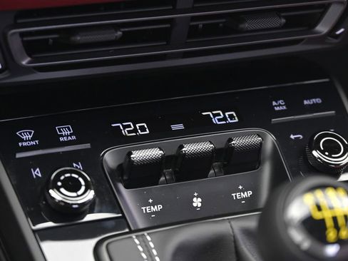 Certified 2022 Porsche 911 GT3 image 39