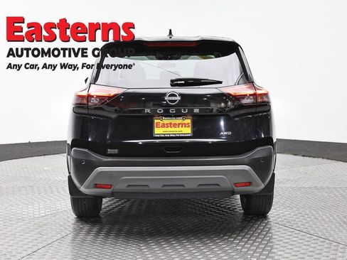 Used 2023 Nissan Rogue S AWD/4WD image 6