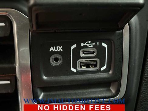 Used 2021 Jeep Gladiator Overland image 40