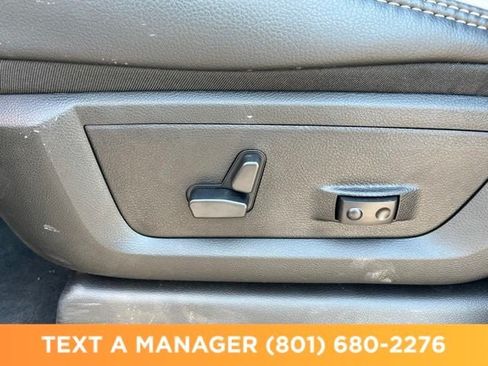 New 2026 RAM 3500 Laramie AWD/4WD image 18