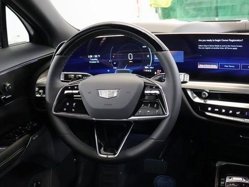 New 2026 Cadillac Lyriq Signature Luxury image 13