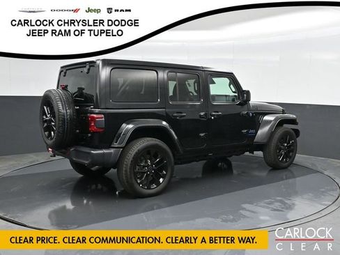 Used 2025 Jeep Wrangler Sahara w/ Safety Group AWD/4WD image 3
