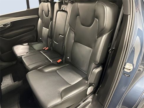 Used 2022 Volvo XC90 T5 Momentum w/ Advanced Package image 23
