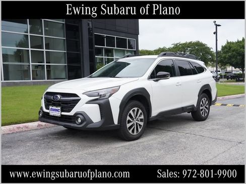 Used 2025 Subaru Outback Premium AWD/4WD image 1