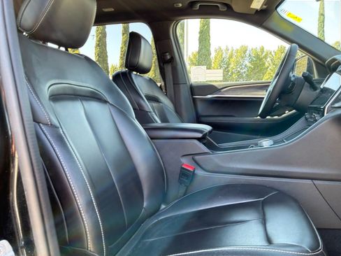 Used 2024 Jeep Grand Cherokee L Limited RWD image 19