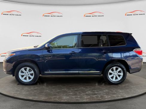 Used 2013 Toyota Highlander 4WD w/ Cold Weather Pkg image 7