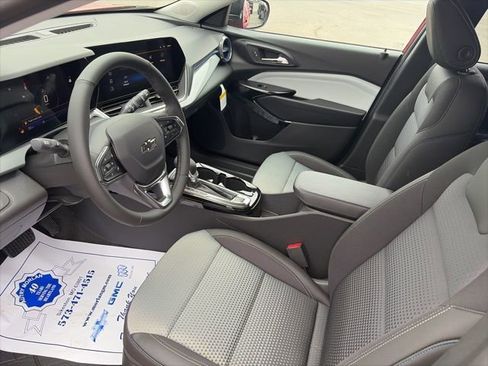 New 2026 Chevrolet Trax LT image 16