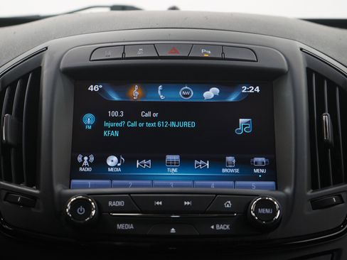 Used 2017 Buick Regal Premium w/ Driver Confidence Package #1 image 16