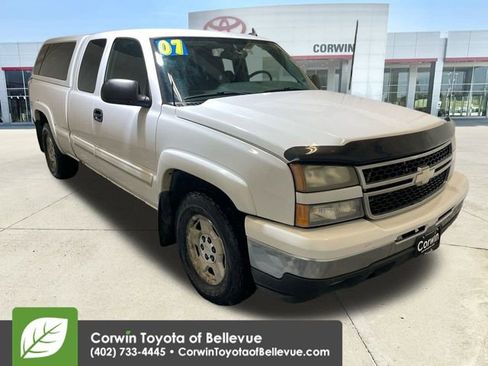 Used 2007 Chevrolet Silverado 1500 LT w/ Onstar Plus Package image 1