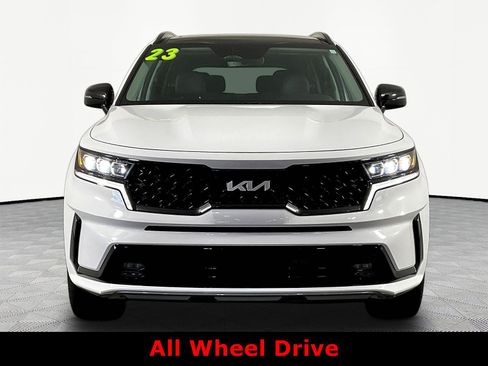 Certified 2023 Kia Sorento SX AWD/4WD image 2