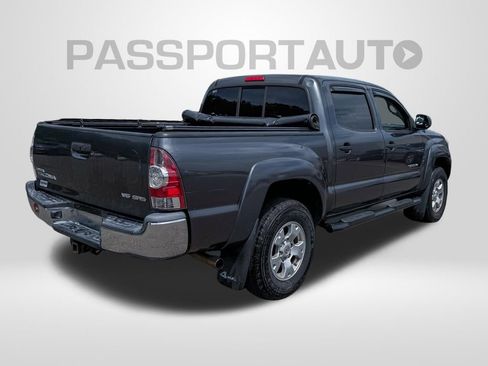 Used 2013 Toyota Tacoma 4x4 Double Cab w/ SR5 Pkg image 3