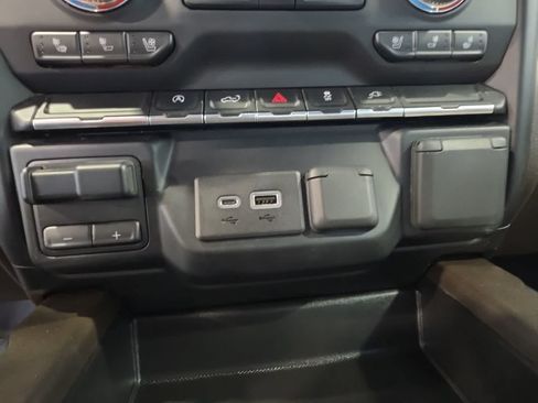 Used 2019 GMC Sierra 1500 SLT w/ SLT Convenience Package AWD/4WD image 25