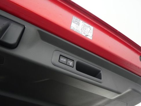 Used 2025 Toyota Sequoia Platinum image 21