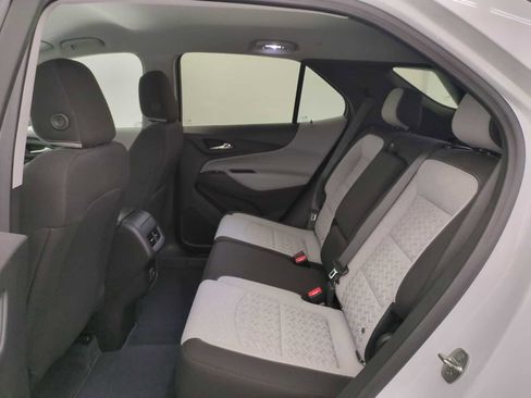 Used 2023 Chevrolet Equinox LT image 17