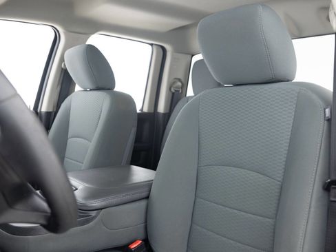 Used 2018 RAM 1500 Express w/ Express Value Package AWD/4WD image 29