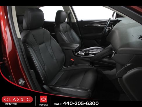 Used 2023 Buick Envision Essence FWD image 17