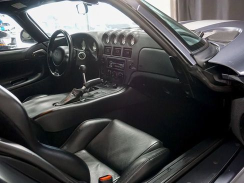 Used 2000 Dodge Viper GTS image 29