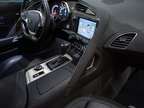 Used 2019 Chevrolet Corvette ZR1 RWD image 33