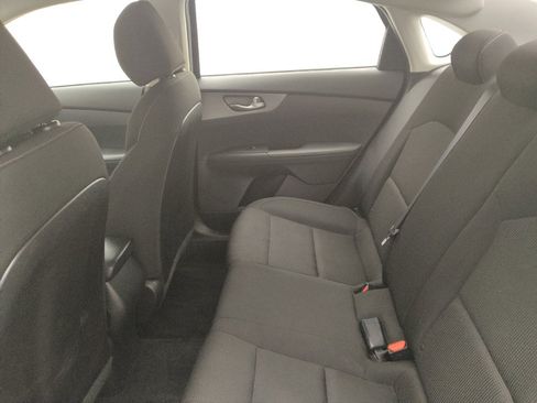 Used 2021 Kia Forte LXS FWD image 18