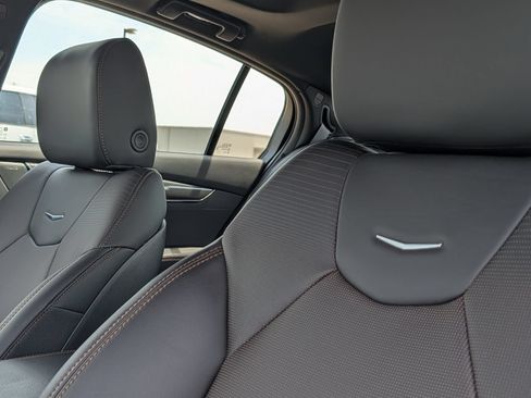 Used 2026 Cadillac CT5 Sport w/ Technology Package RWD image 9