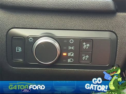 Used 2020 Ford Escape SE Sport image 27