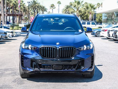 Used 2024 BMW X5 sDrive40i w/ M Sport Package RWD image 2