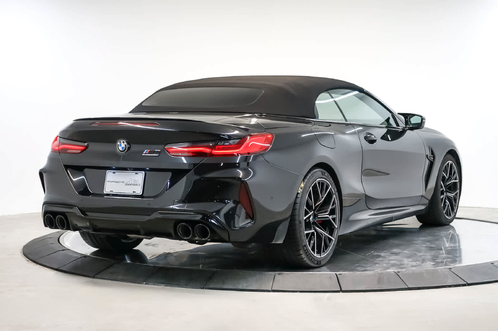 Used 2022 BMW M8 Competition AWD/4WD image 9