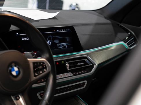 Used 2023 BMW X5 xDrive40i w/ M Sport Package image 31