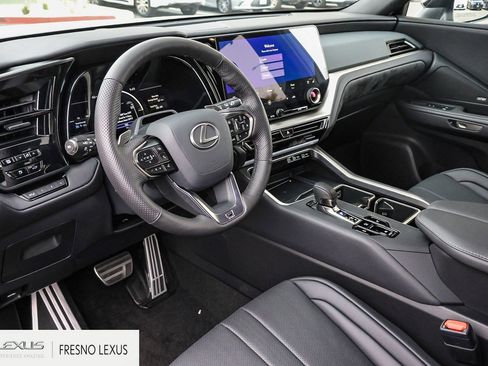 Certified 2026 Lexus TX 500h AWD image 19