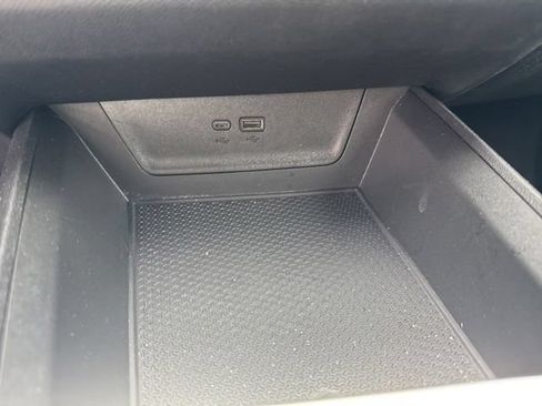 Certified 2025 Chevrolet Equinox LT FWD image 22