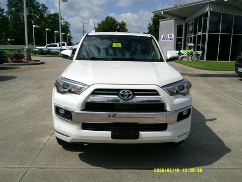 Used 2021 Toyota 4Runner Limited AWD/4WD image 6