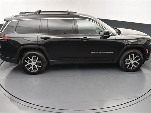 Used 2025 Jeep Grand Cherokee L Limited w/ Trailer Tow Package image 18