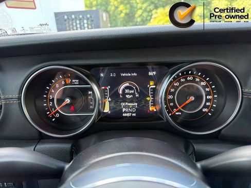Used 2022 Jeep Gladiator Overland AWD/4WD image 55