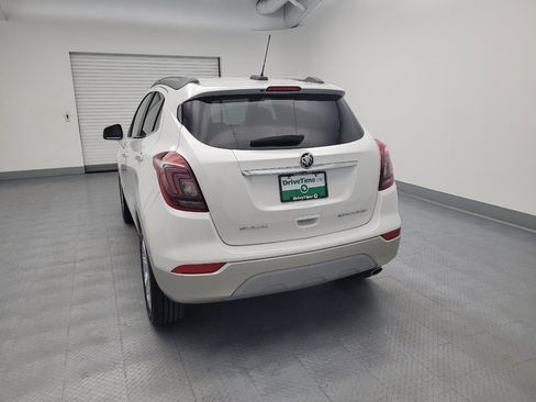 Used 2018 Buick Encore Essence w/ Experience Buick Package FWD image 6