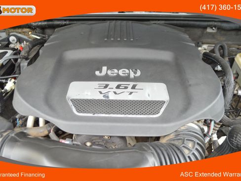 Used 2013 Jeep Wrangler Sport AWD/4WD image 22